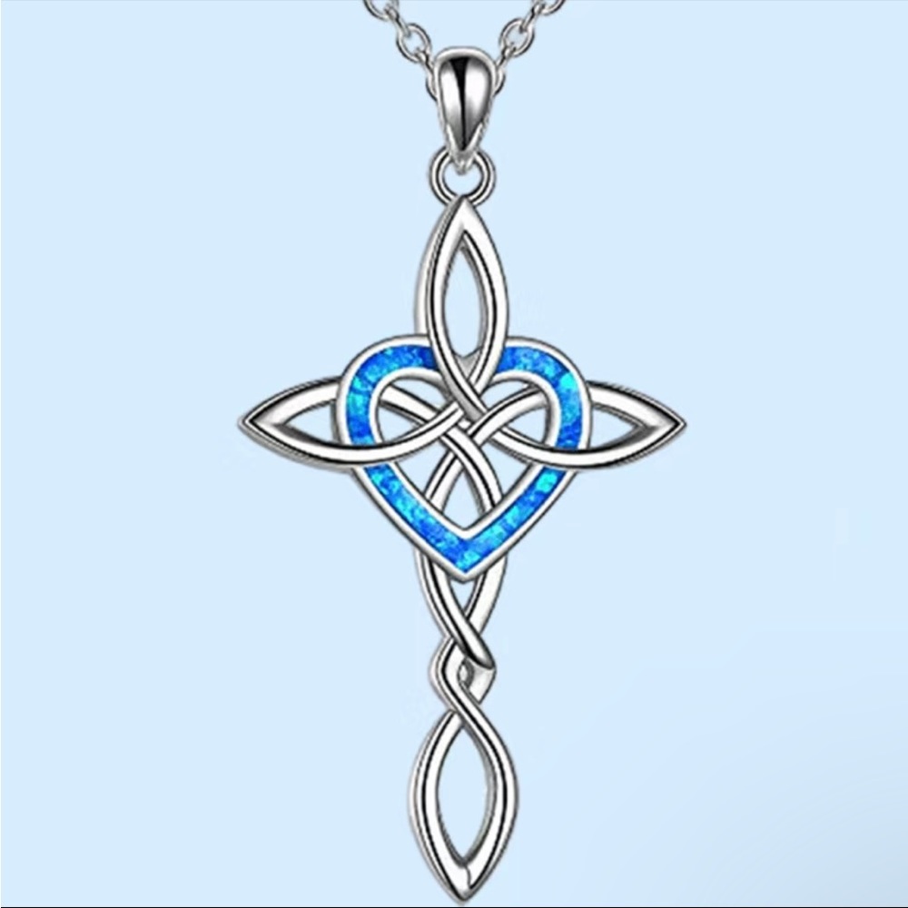 NWT Elegant Cross & Heart Necklace
